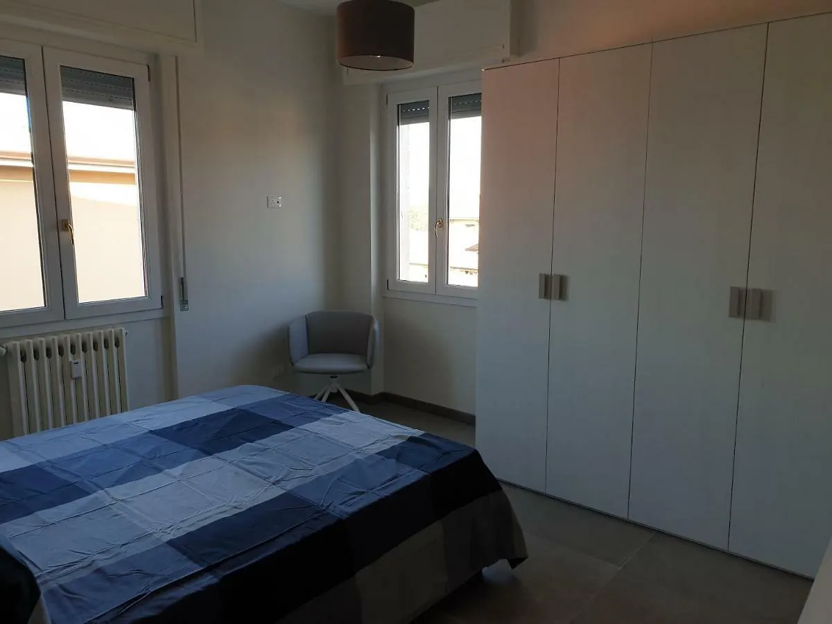 Sun Lake Apartments Desenzano del Garda 0*,  Italy